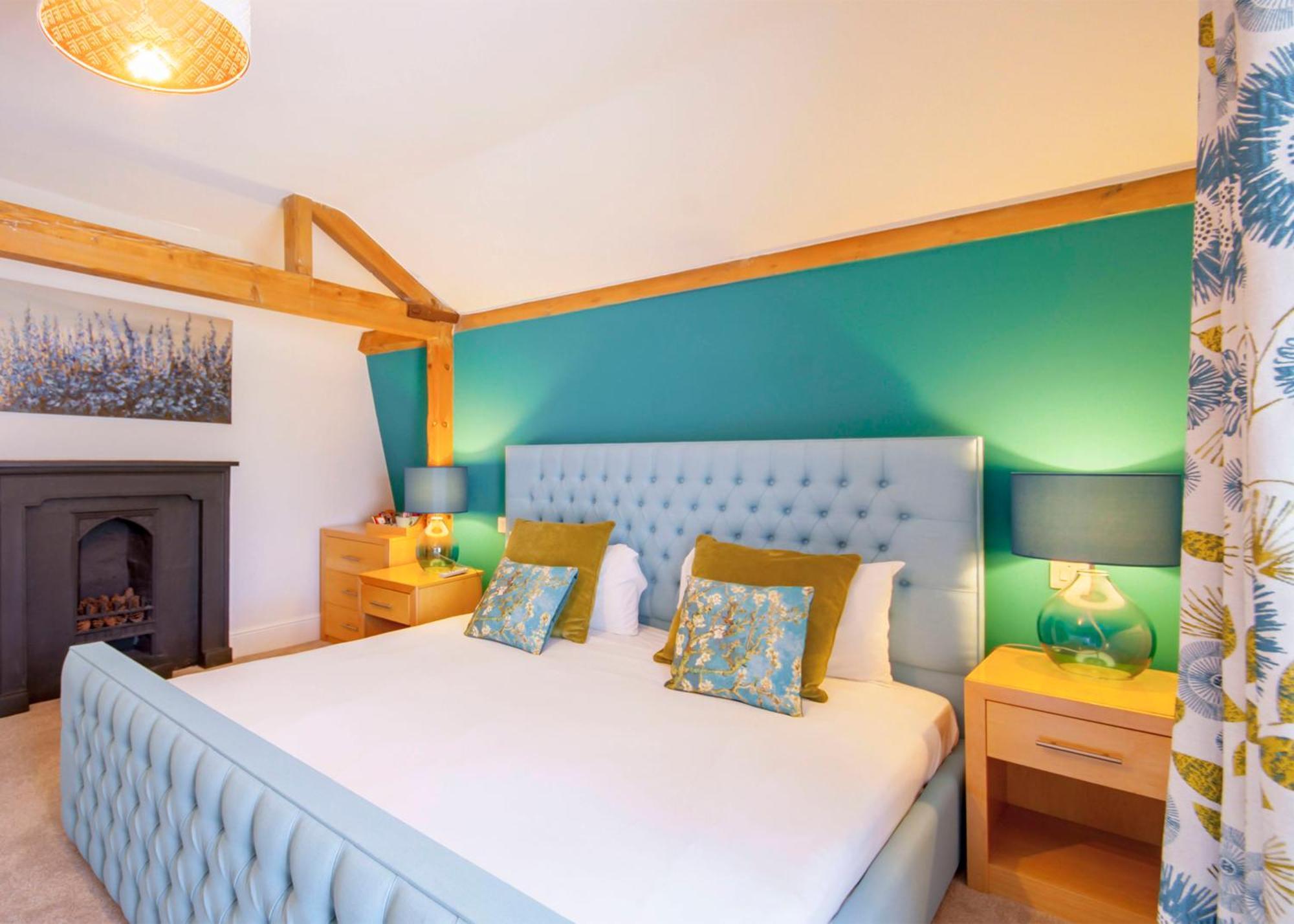 The Highworth Hotel Swindon Eksteriør bilde