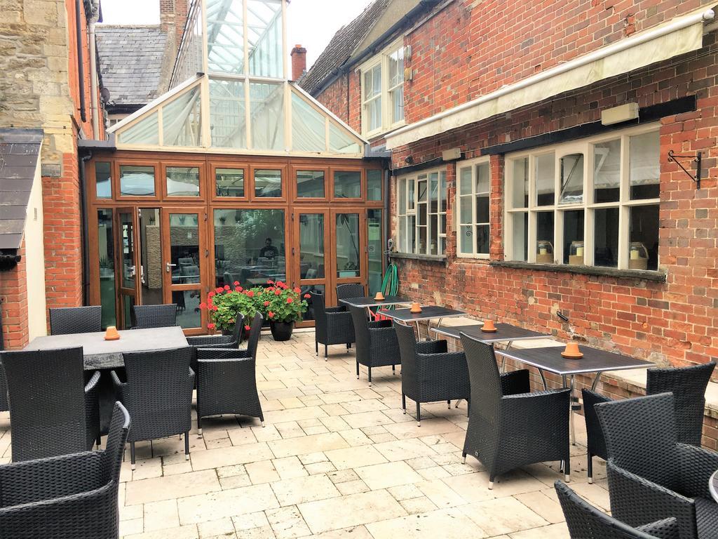 The Highworth Hotel Swindon Eksteriør bilde