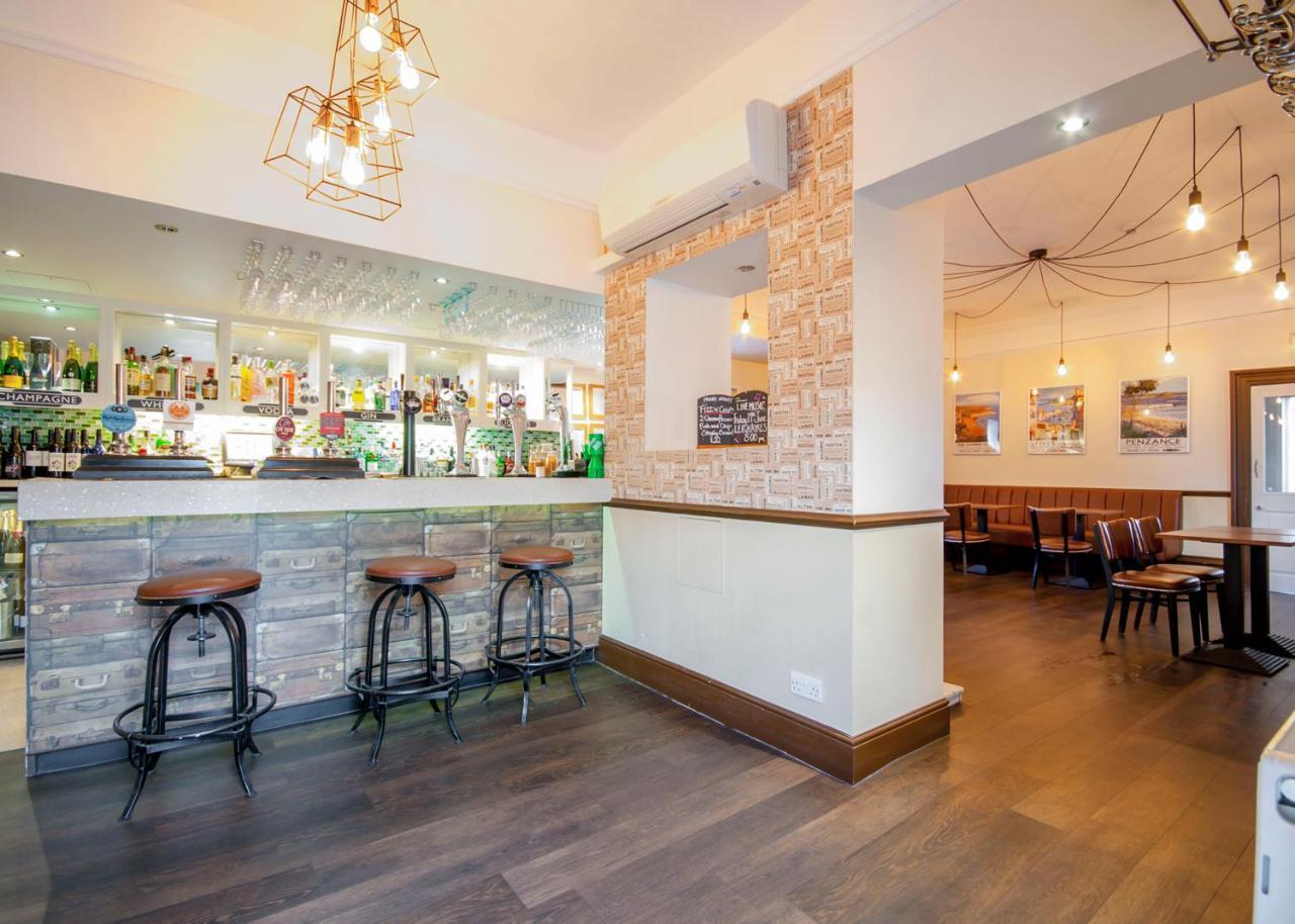 The Highworth Hotel Swindon Eksteriør bilde
